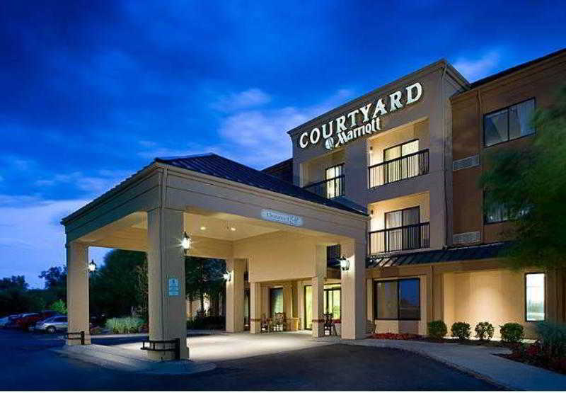 Hotel Courtyard By Marriott Wichita East Exterior foto